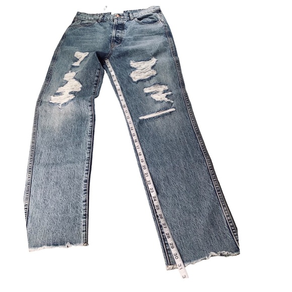 REVICE - High Waisted Distressed Button Fly Strait Leg Jeans - 32 NWOT - Picture 9 of 15